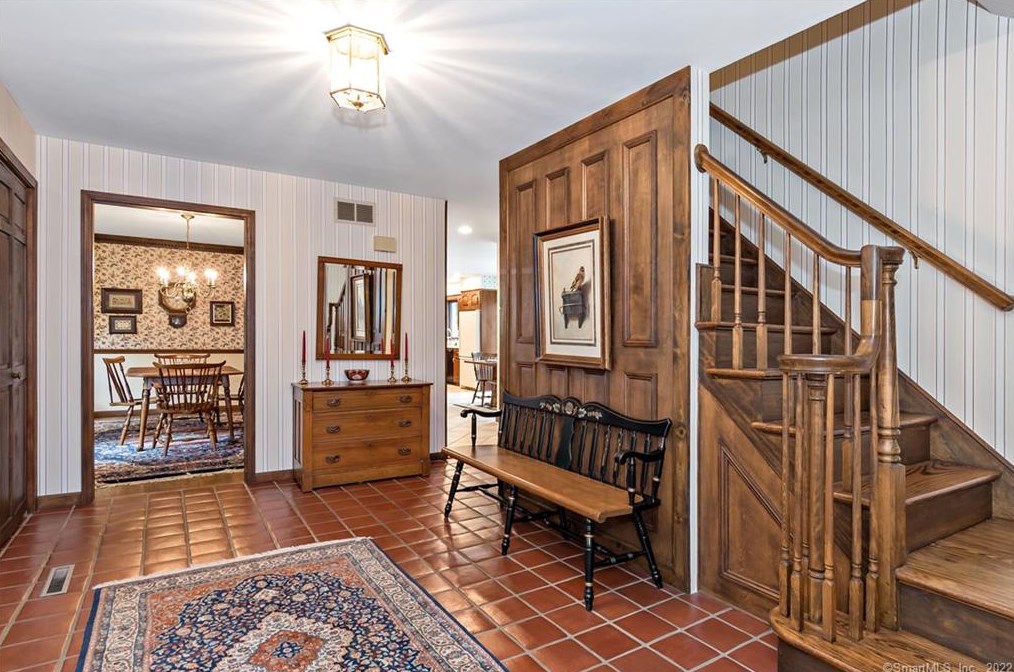 59 Sunset Hill Rd, Bethel, CT 06801