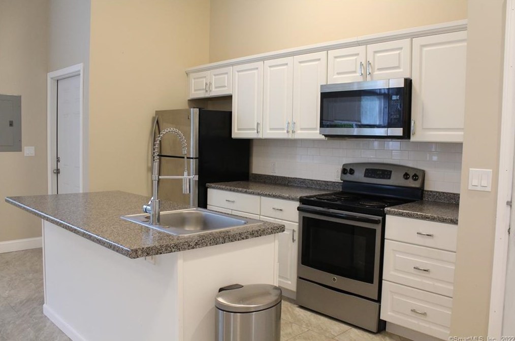 165 Hill St #1, Bristol, CT 06010