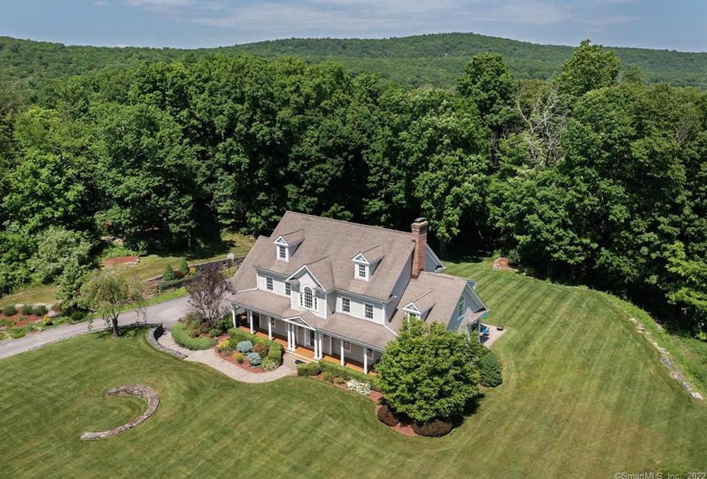 188 Bennetts Farm Rd, Ridgefield, CT 06877