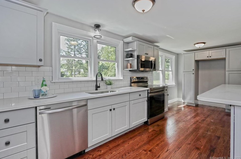 402 Wallingford Rd, Durham, CT 06422