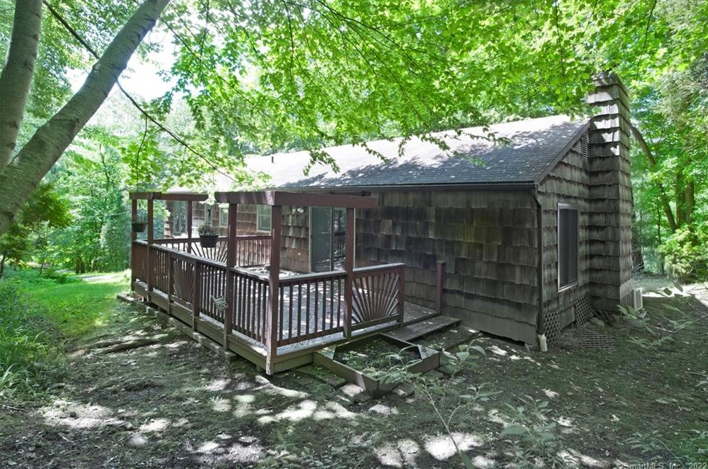 20 Dons Ter, Northville CT  06776-3664 exterior