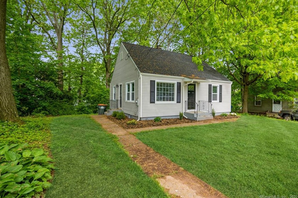 49 Welles Ter, Meriden, CT 06450-4358