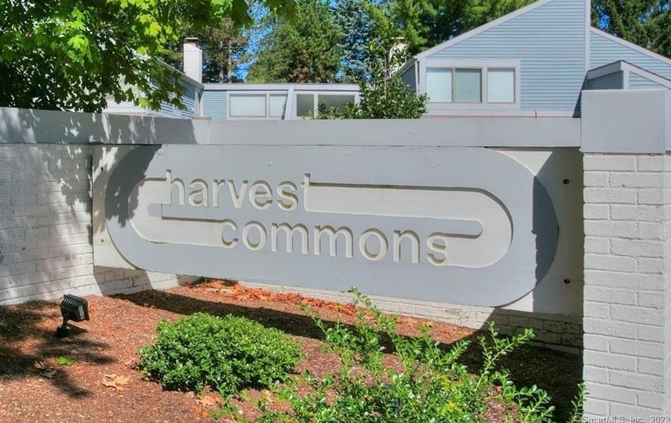 115 Harvest Cmns #115, Westport, CT 06880
