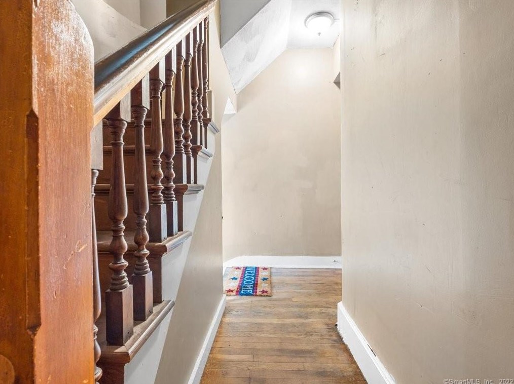 70 Spring St, New Haven CT 06519-2338 exterior