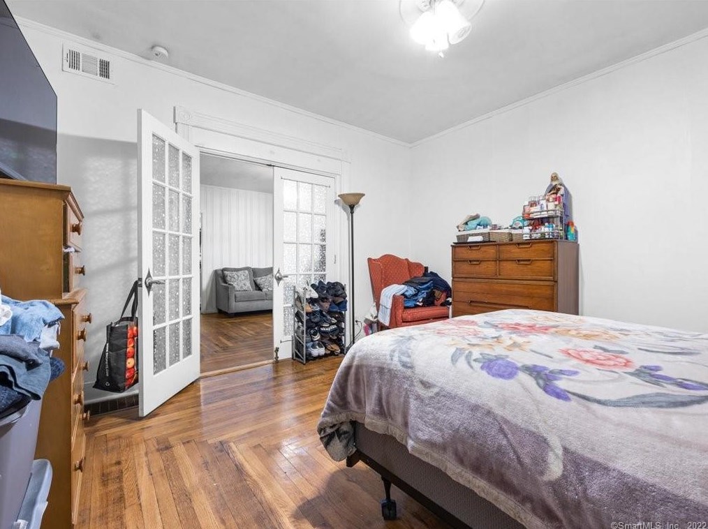 70 Spring St, New Haven CT 06519-2338 exterior