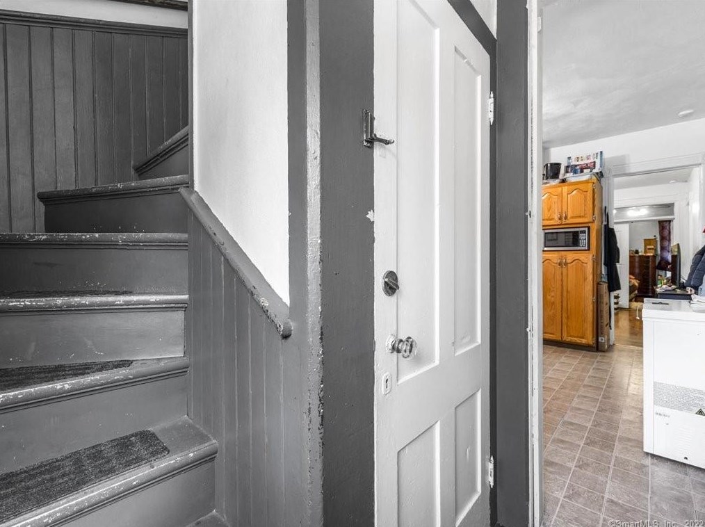 70 Spring St, New Haven CT 06519-2338 exterior