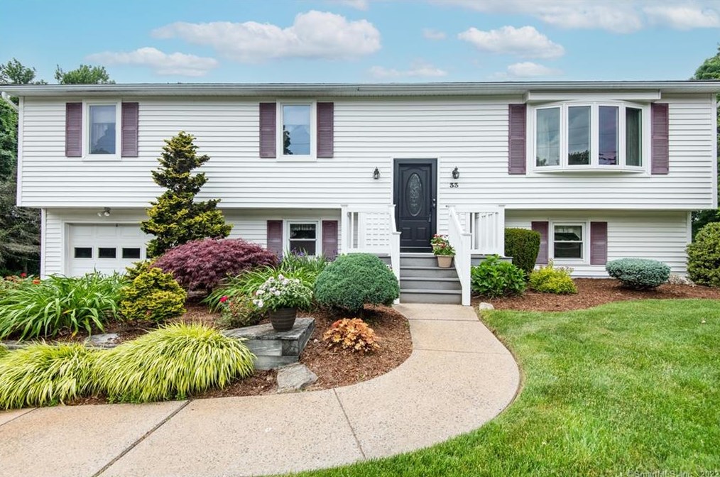 33 Beech Rd, Tolland, CT 06084
