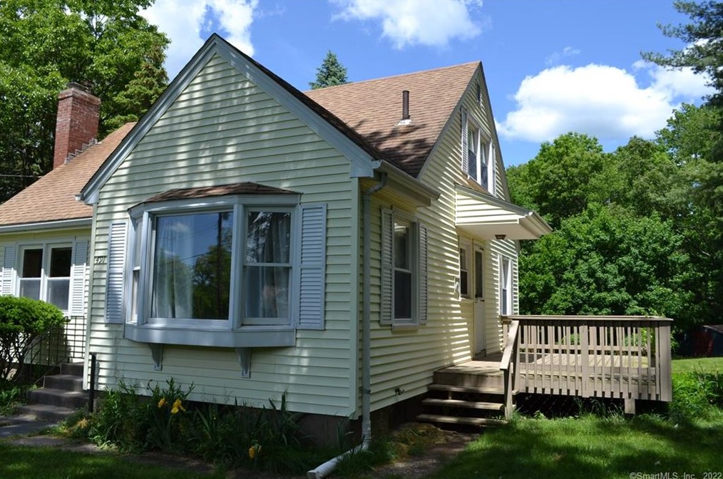 491 Gardner St, Manchester, CT 06040