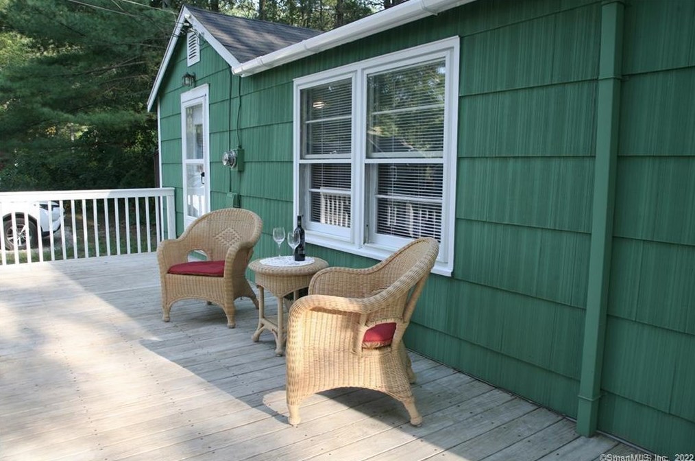 14 Arnold Ln, Killingly, CT 06241