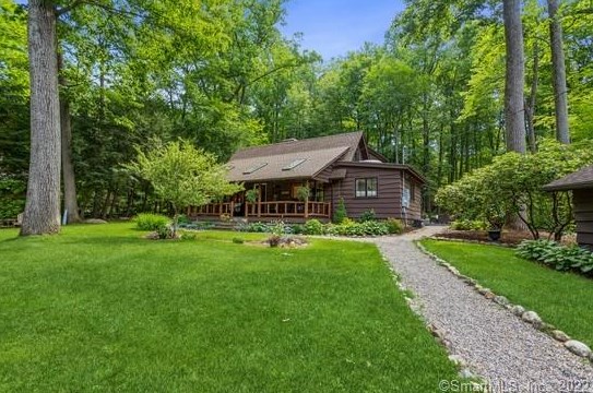 11 Club Dr, Northville, CT 06776