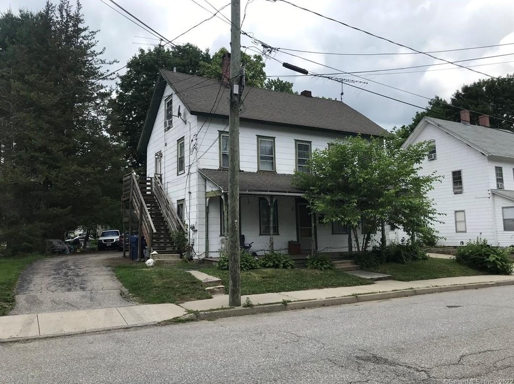 47 Park St, Chestnut Hill, CT 06226-3637