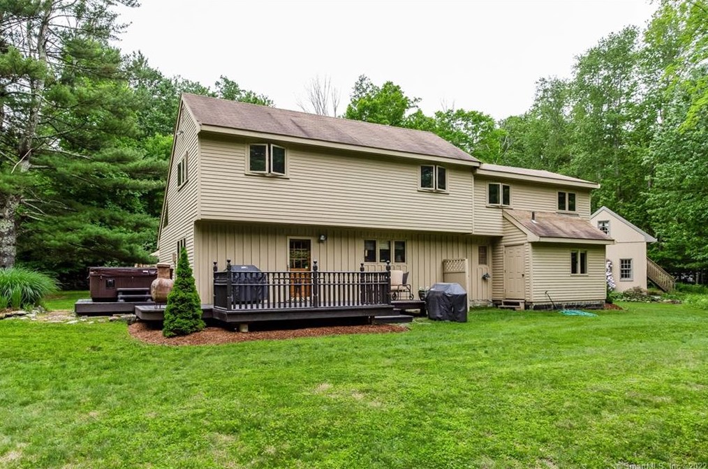 375 Burrows Hill Rd, Amston, CT 06231