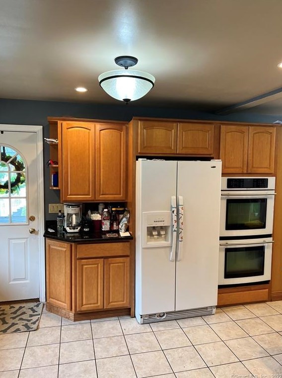 96 Lakeview Ave, New Haven CT 06516-1027 exterior