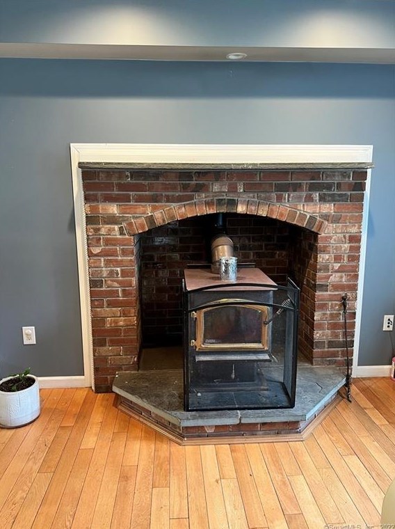 96 Lakeview Ave, New Haven CT 06516-1027 exterior