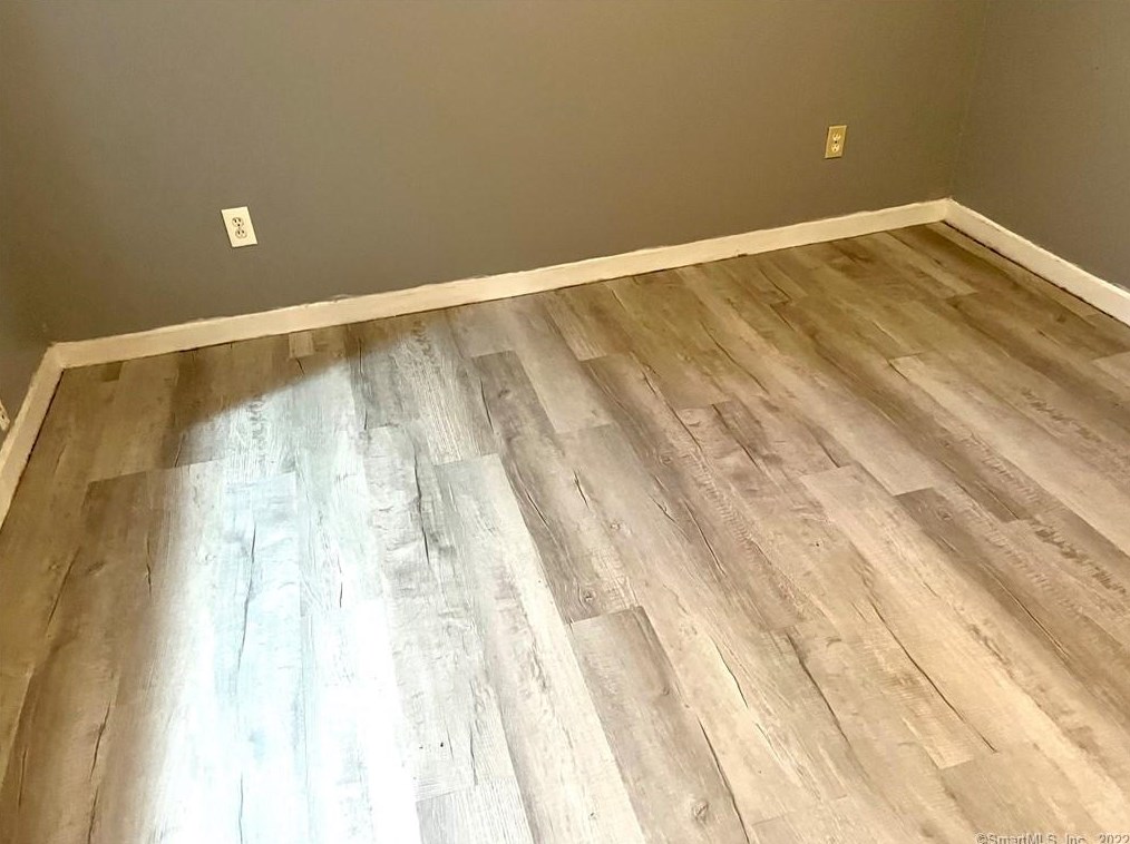11 7th St #1, Derby, CT 06418