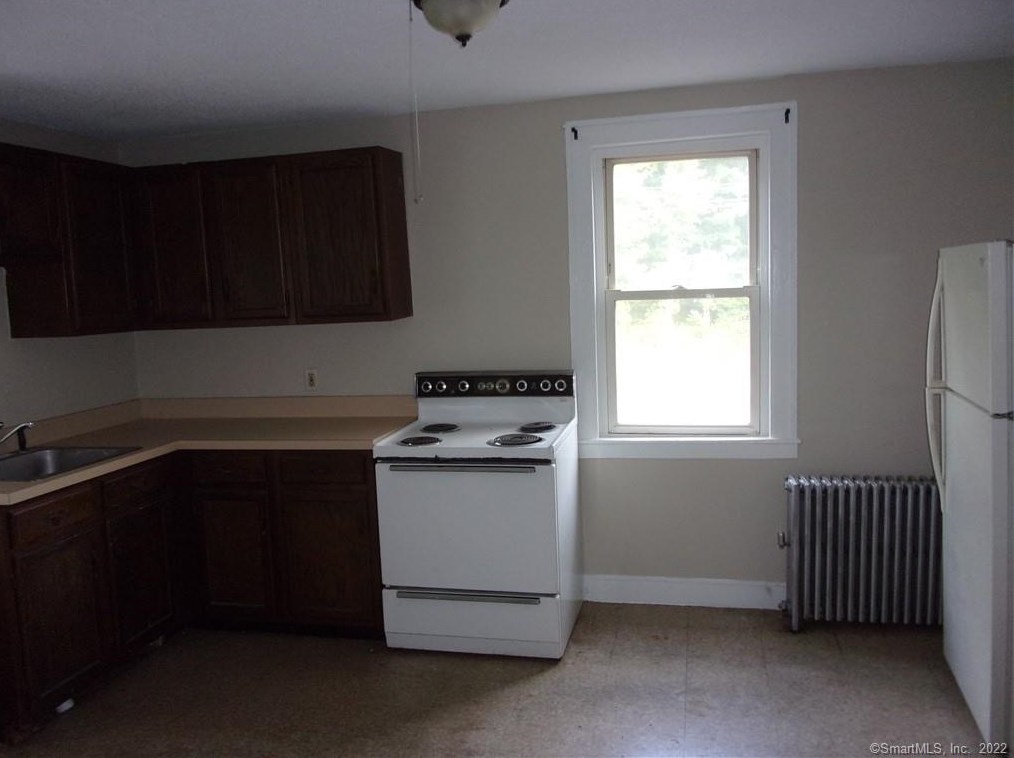1555 Stafford Rd, Storrs Mansfield CT  06268-1143 exterior