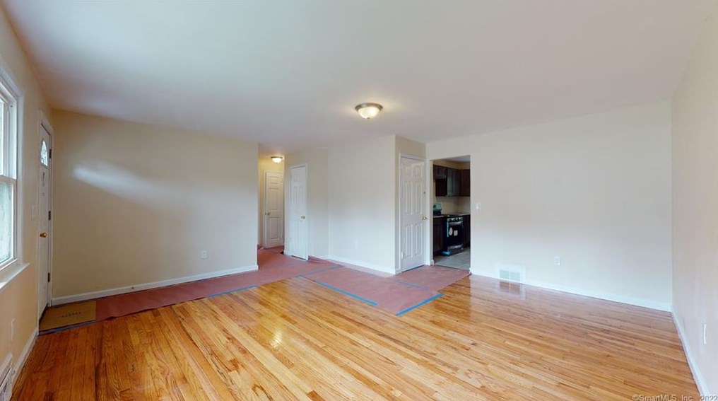 65 Jackson Rd, Bloomfield, CT 06002