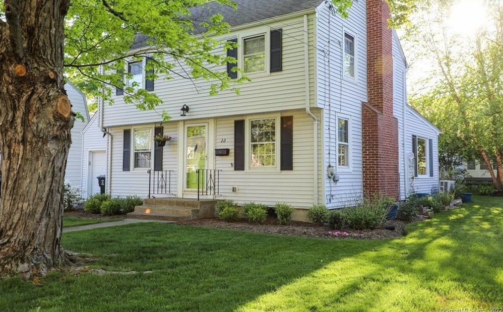 22 Farnham Rd, Hartford, CT 06119
