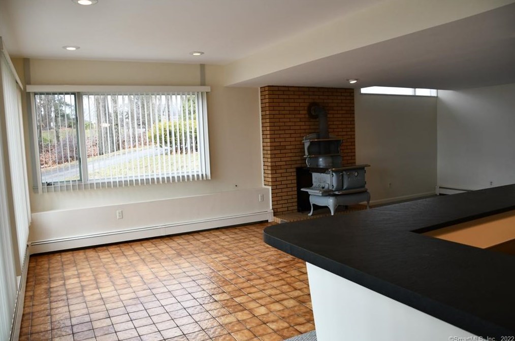 7 Rocky Point Rd, Fenwick CT  06475-1416 exterior