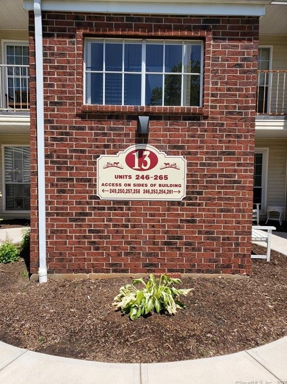 248 Carriage Crossing Ln Unit 248, Middletown, CT