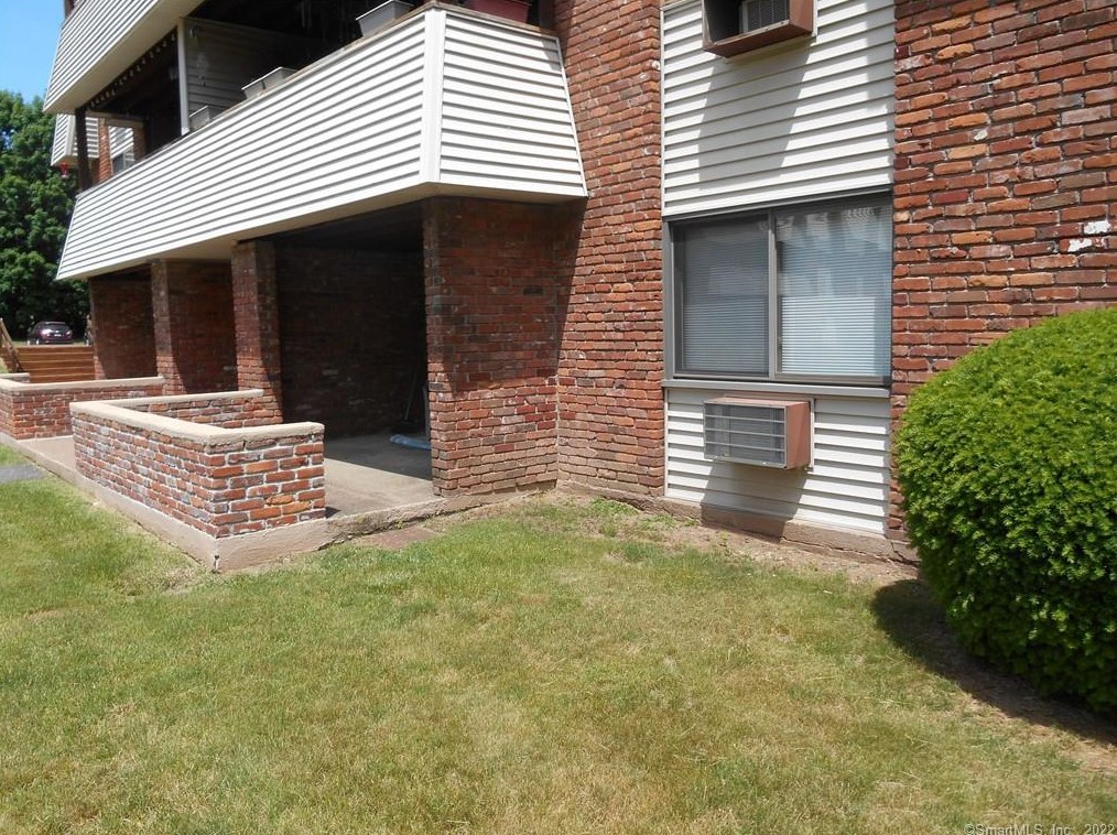 565 Talcottville Rd #2a2, Vernon, CT 06066