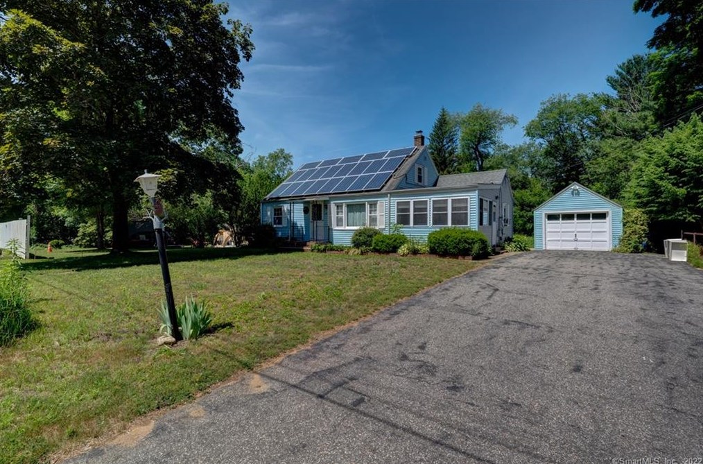 34 Old Kent Rd, North Windham, CT 06250