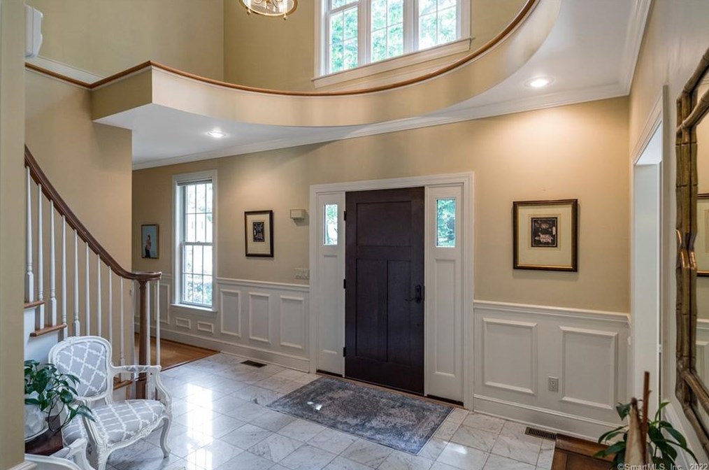 9 Stanton Ct, Madison CT 06443-3352 exterior