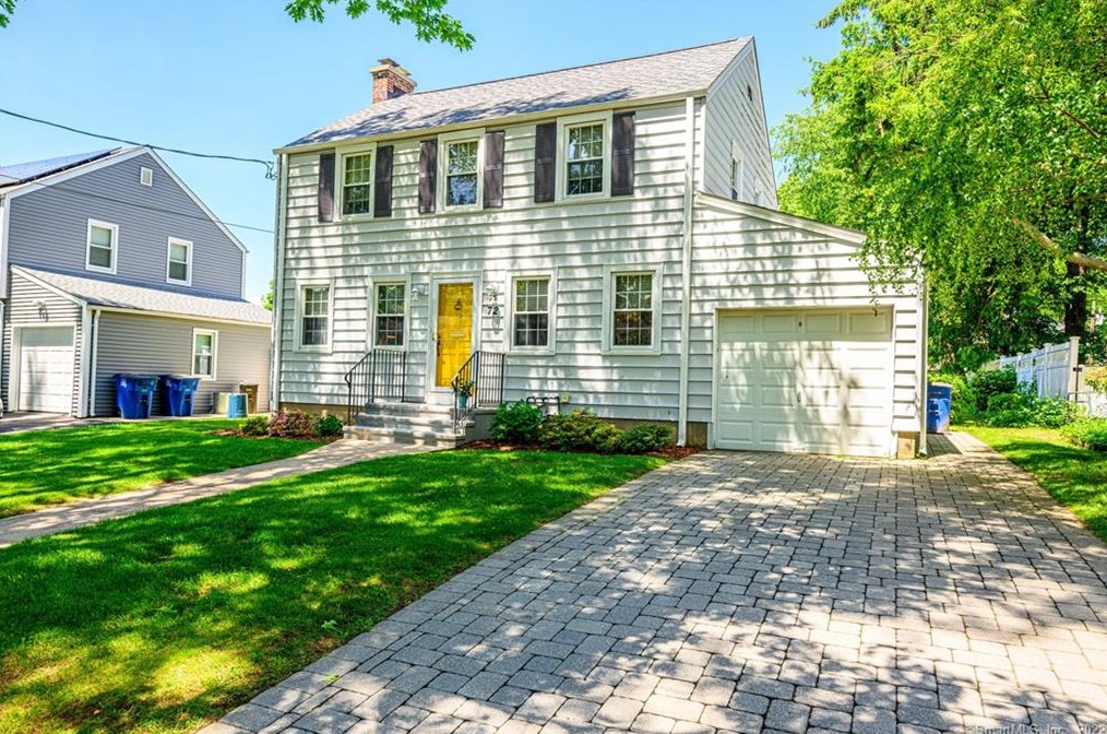 72 Hall St, New-Haven, CT 06516 exterior