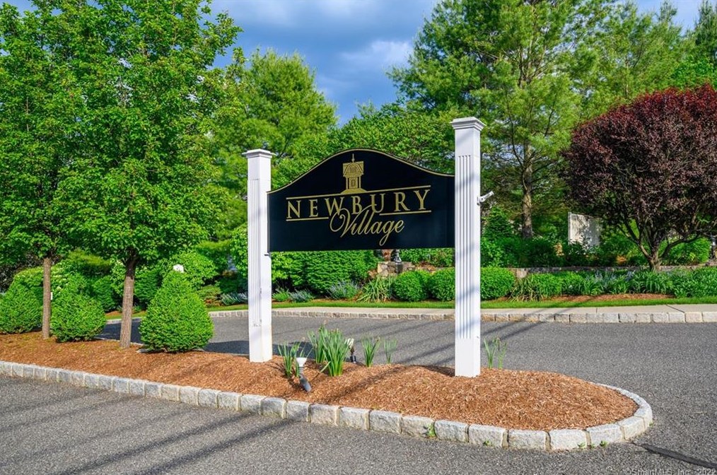 5 Still Water Cir #5, Brookfield Center, CT 06804