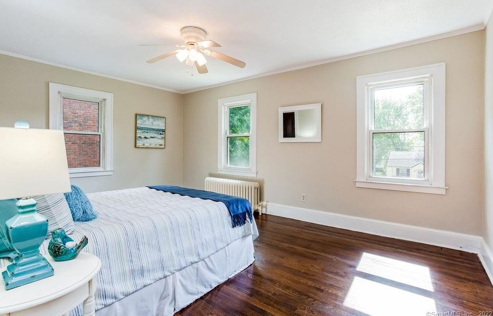 126 Palm St, Hartford CT 06112-1355 exterior