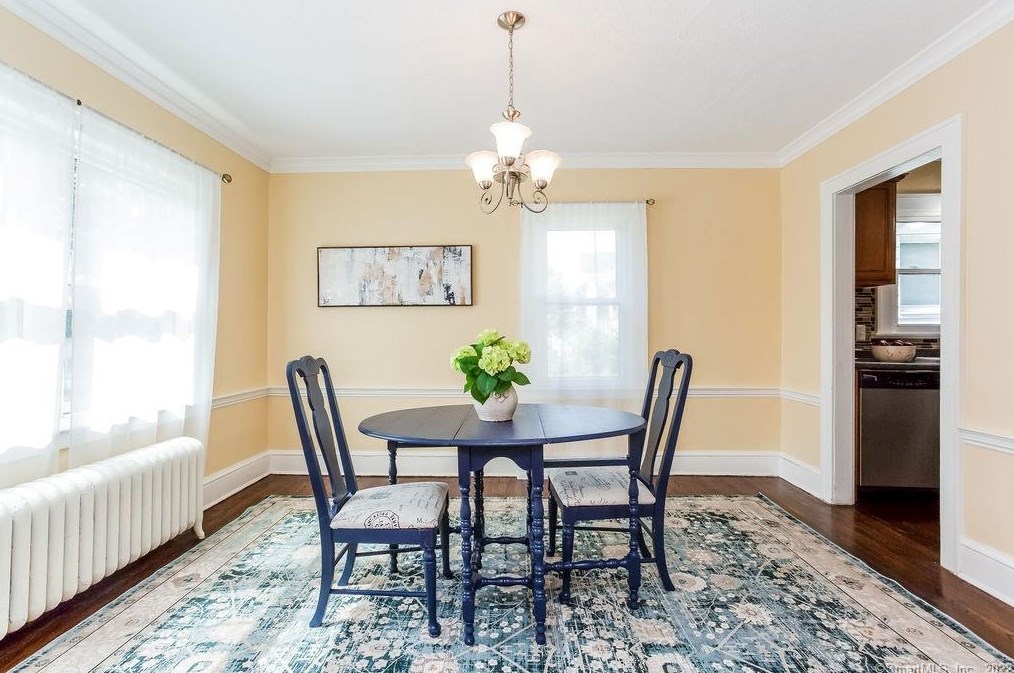 126 Palm St, Hartford CT 06112-1355 exterior