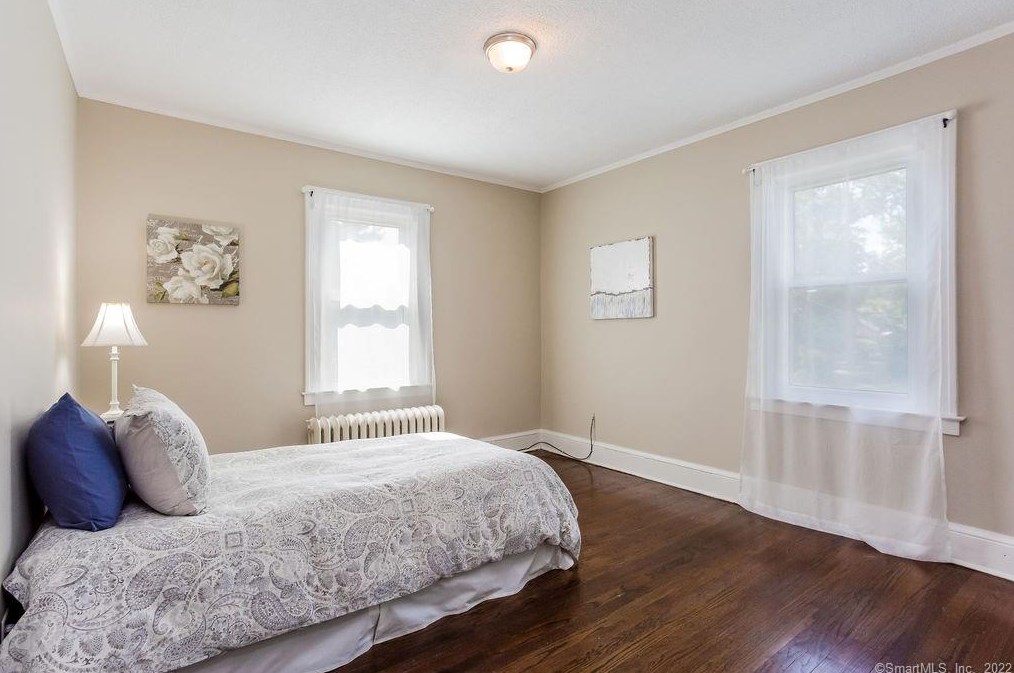 126 Palm St, Hartford CT 06112-1355 exterior