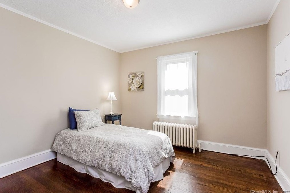 126 Palm St, Hartford CT 06112-1355 exterior