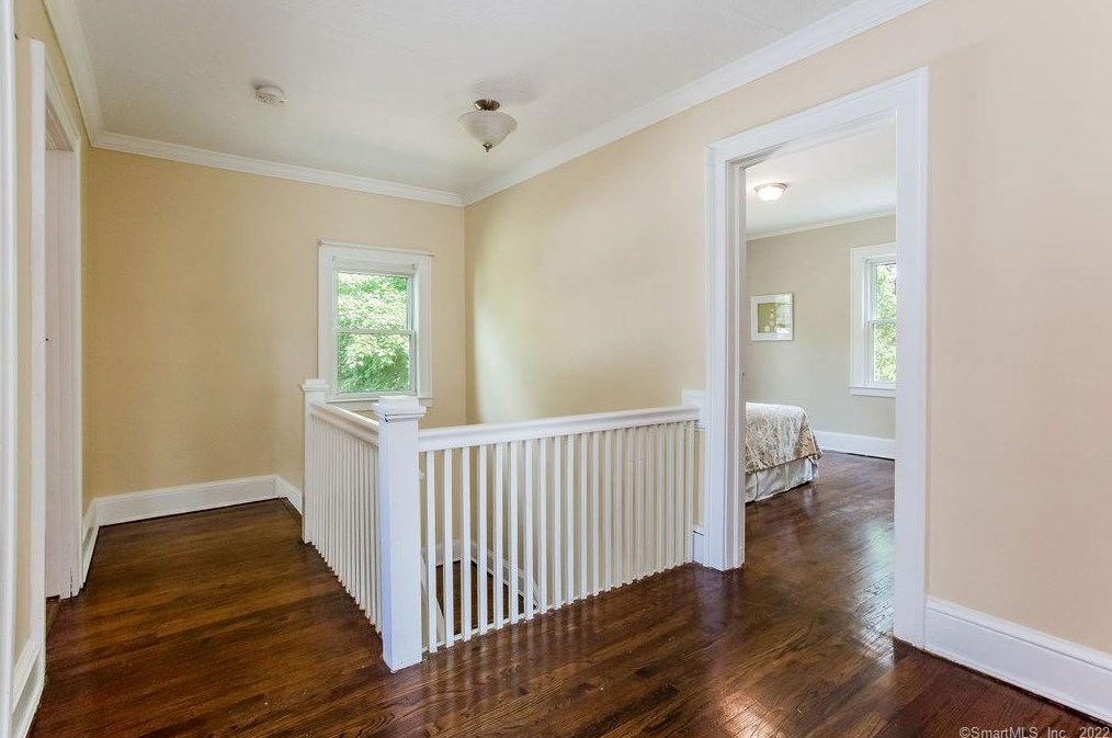 126 Palm St, Hartford CT 06112-1355 exterior