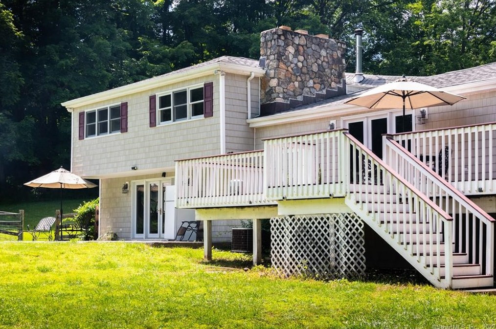 6 Waller Rd, Gaylordsville, CT 06755