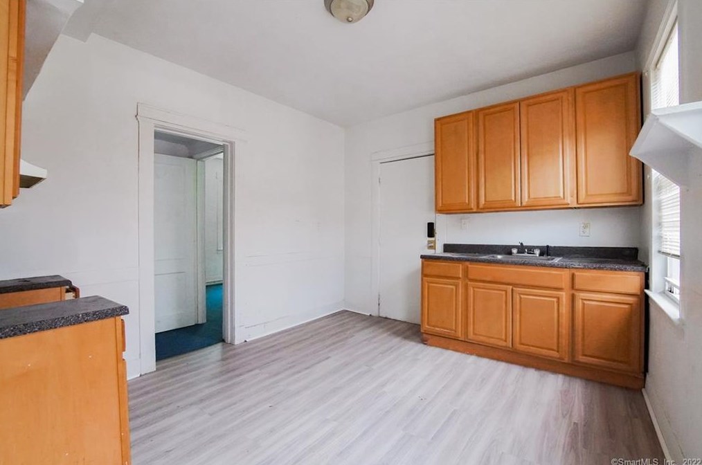 624 Ferry St, New Haven, CT 06513