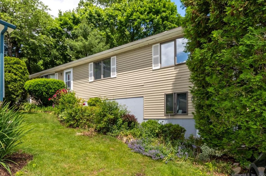 11 Oakview Ln, Westport, CT 06880