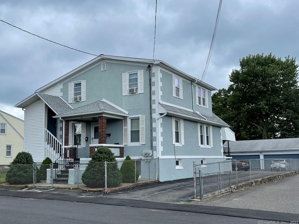 52 Wilkenda Ave, Waterbury CT  06708-3618 exterior