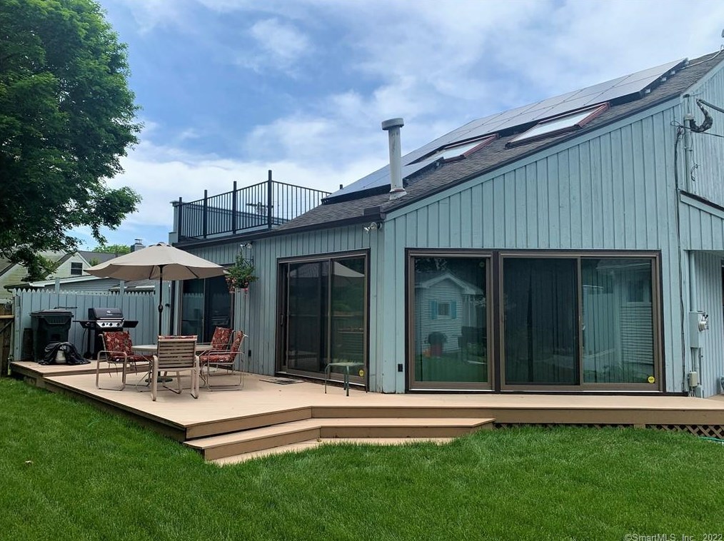 19 Apogee Ln, Westbrook, CT 06498