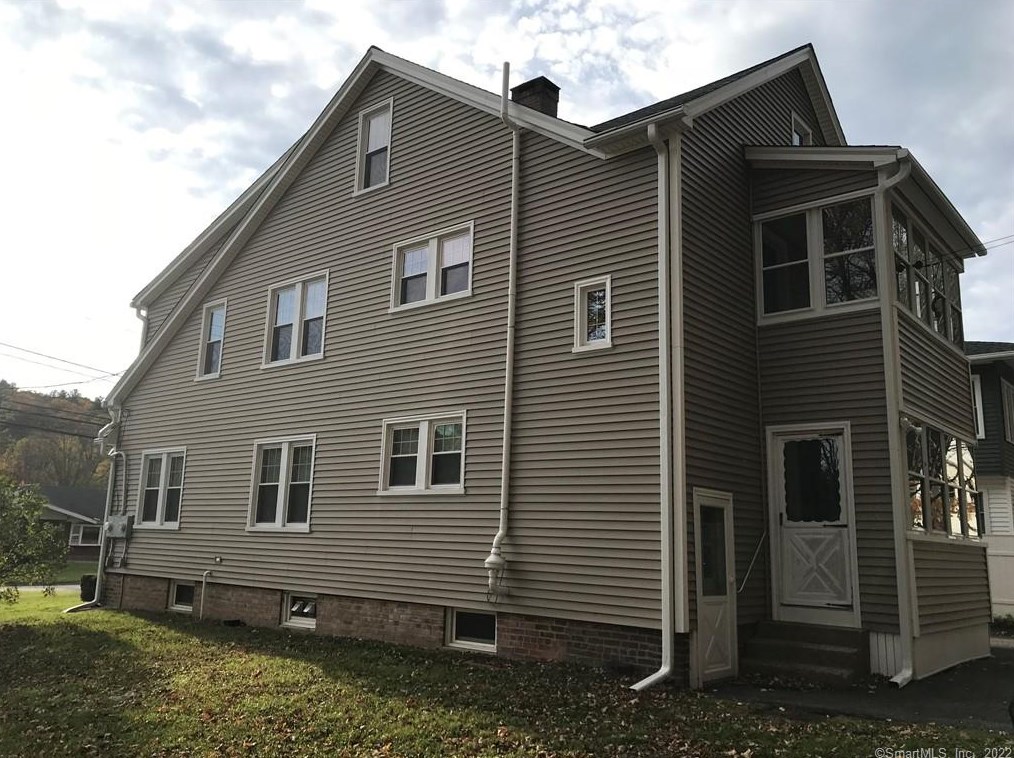 860 Migeon Ave #1, Torrington, CT 06790
