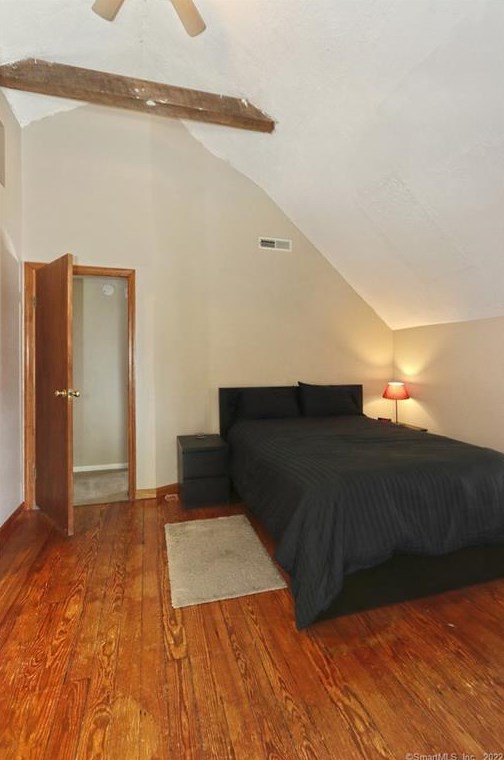 398 Ocean Ave, New Haven CT 06516-6842 exterior