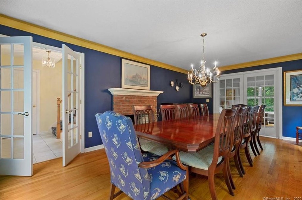 37 Copperfield Dr, Madison, CT 06443-1887