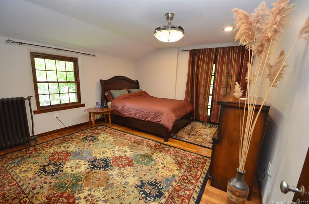 25 Howard St, New Haven CT 06513-4036 exterior