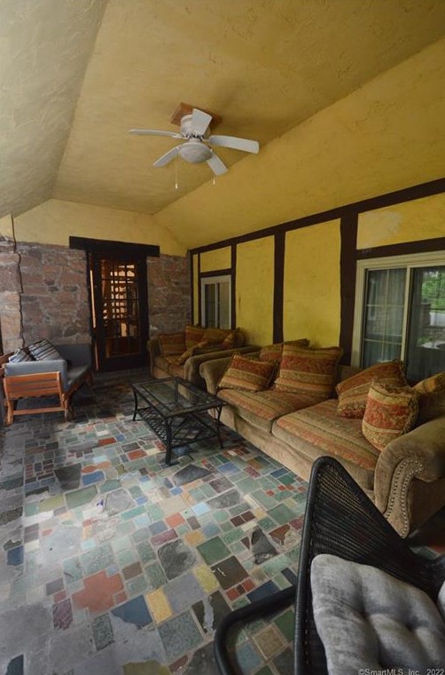 25 Howard St, New Haven CT 06513-4036 exterior