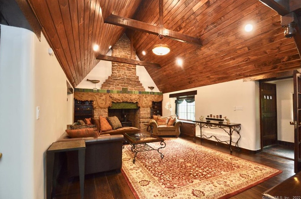 25 Howard St, New Haven CT 06513-4036 exterior