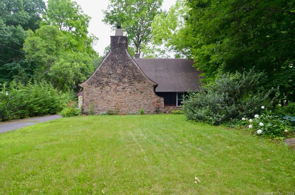 25 Howard St, New Haven CT 06513-4036 exterior