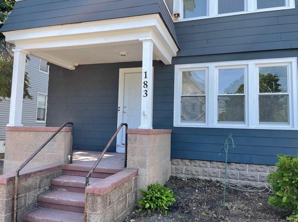 183 Lamson St #1, New Haven, CT 06516