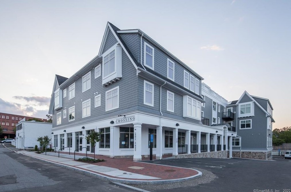 16 Cross St #205, New Canaan, CT 06840