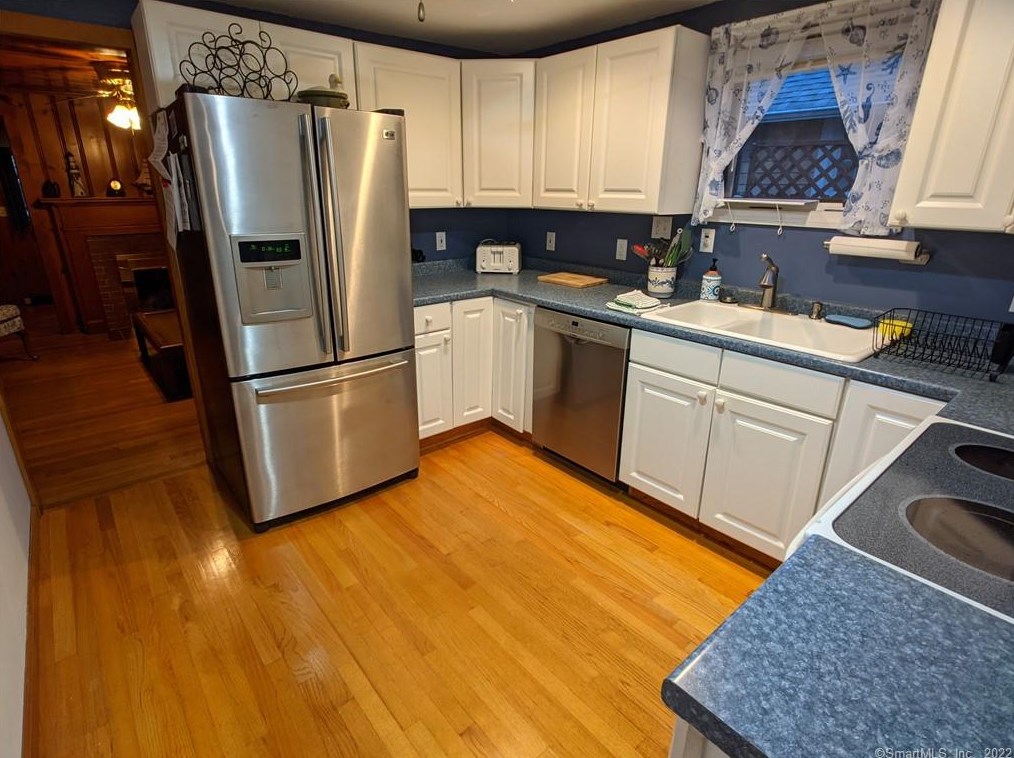 1 Hartford Ave, Fenwick, CT 06475