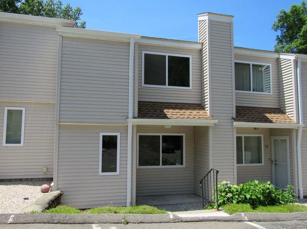 26 Winesap Ct #26, Ansonia, CT 06401